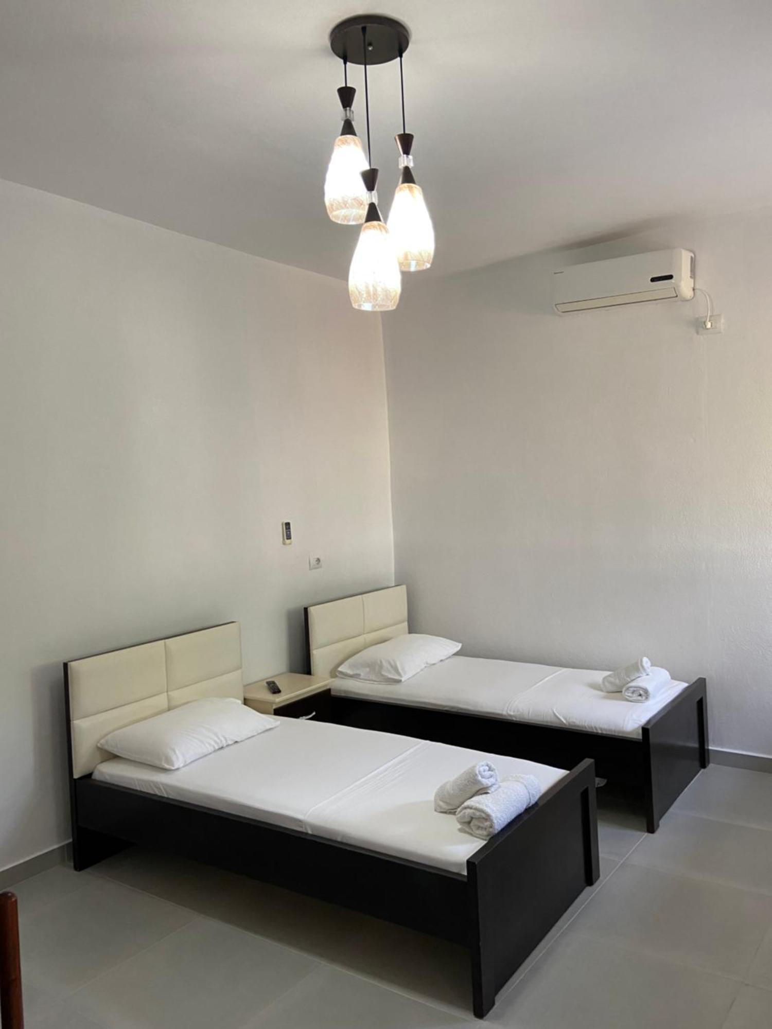 Kreshnik Apartments Ксамил Екстериор снимка