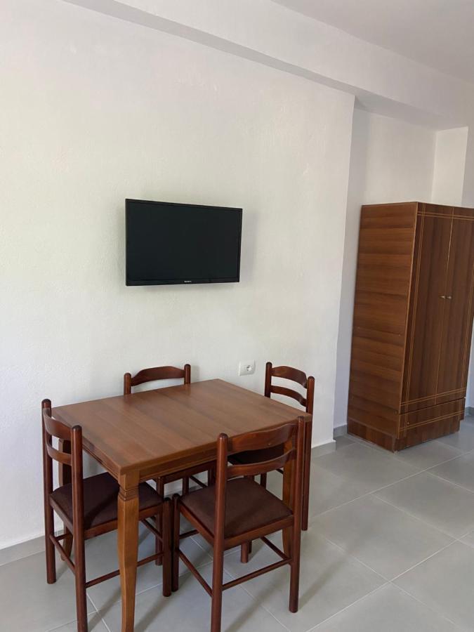 Kreshnik Apartments Ксамил Екстериор снимка