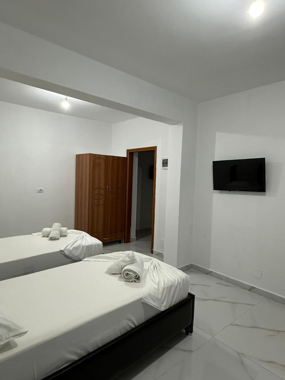 Kreshnik Apartments Ксамил Екстериор снимка