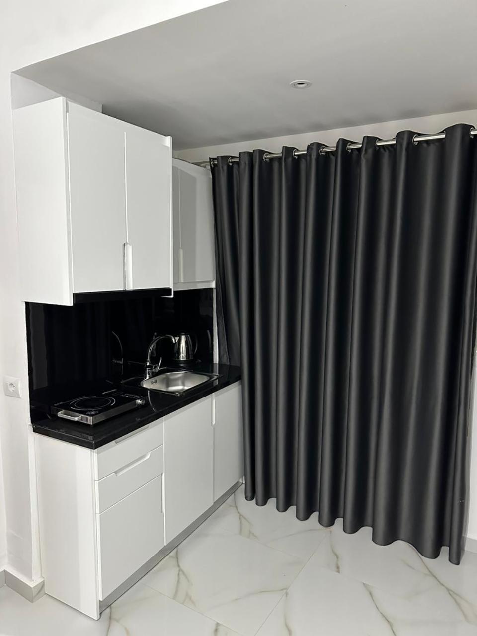 Kreshnik Apartments Ксамил Екстериор снимка